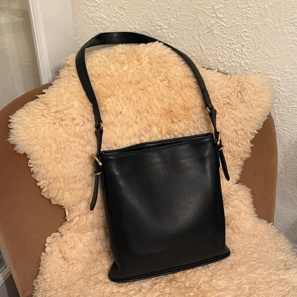 Coach Black Leather Shoulder Bag